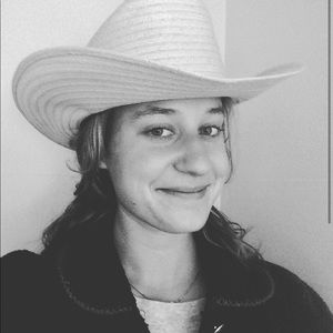 Meet your Posher, Shelbie